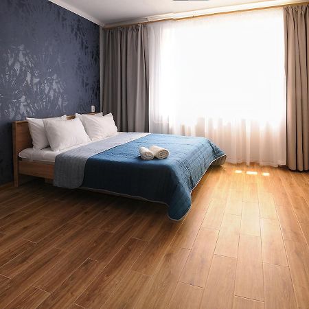 Scandinavian Poltava Apartments With 2 Rooms, 3 Beds 1 Sofa 외부 사진