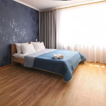 Scandinavian Poltava Apartments With 2 Rooms, 3 Beds 1 Sofa 외부 사진